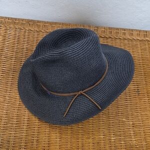 GIGI PIP Navy Blue Straw Fedora with Leather String Band Excellent Condition